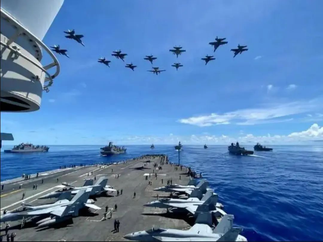 美军拉29国环太军演，中国三航母全员出海，解放军突然办了件大事