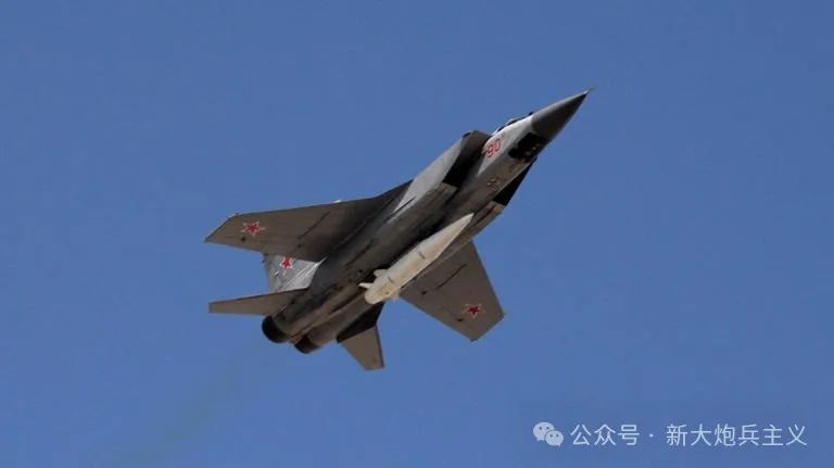 美国“灰鲭鲨”导弹，新型高超声速空空弹，可以由F-22和F-35发射