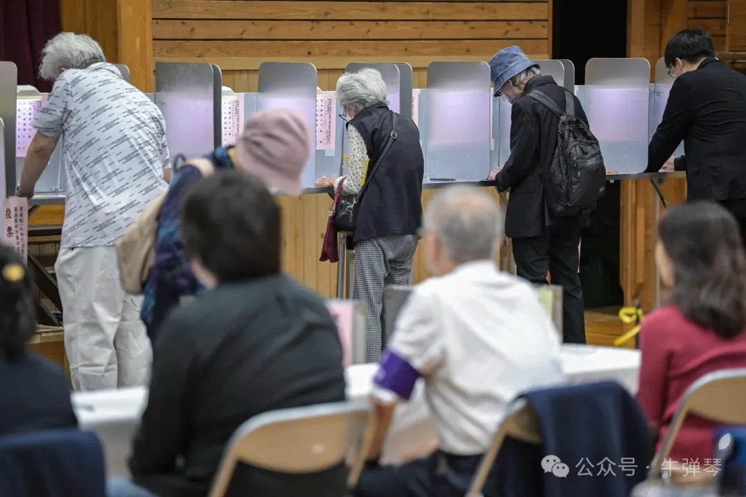 一觉醒来，日本政坛大地震