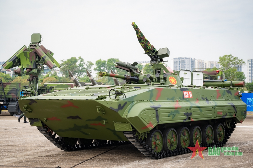 越南展出XCB-01步兵战车，都2024年还玩BMP-1换皮