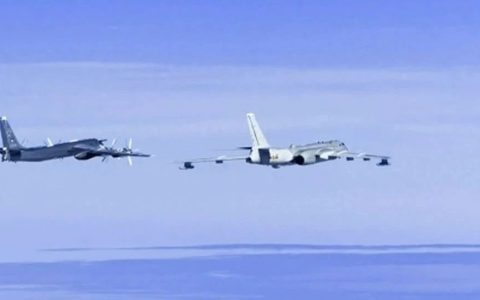 轰-6首次现身阿拉斯加，这“自由航行”，中国也玩明白了！