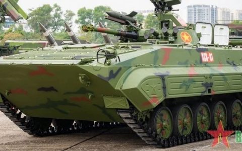 越南展出XCB-01步兵战车，都2024年还玩BMP-1换皮